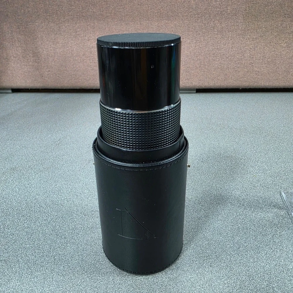 Sakar Auto Zoom 100-200mm f/5.6 Lens Manual Focus Black Excellent with Case